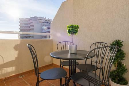 Estudio Nuevo Benalbeach Appartement *