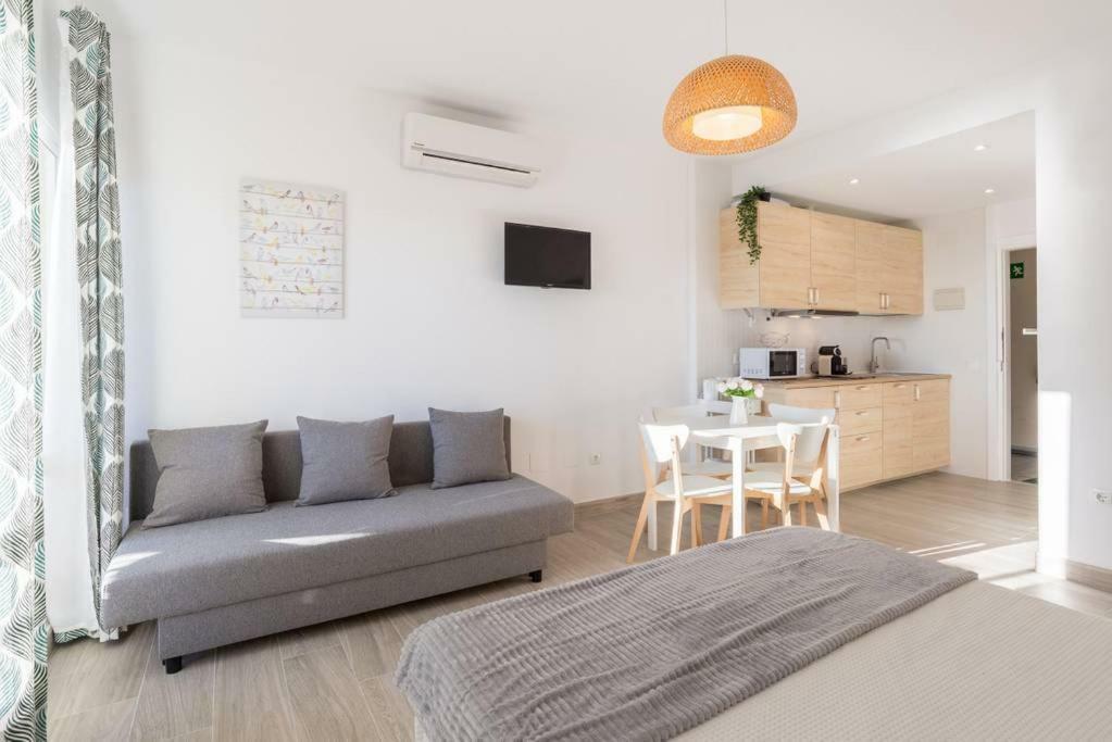 Estudio Nuevo Benalbeach Lejlighed Benalmádena